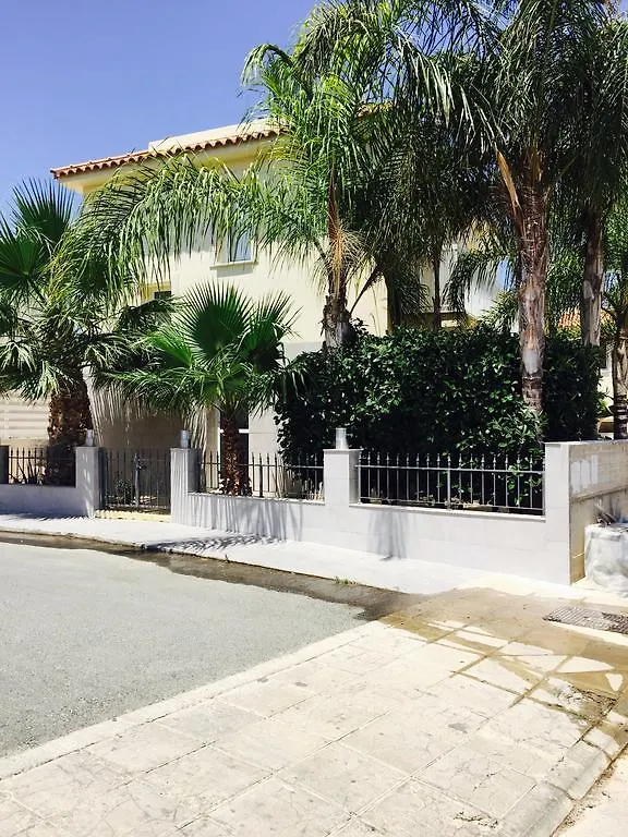 Amanda Villa Protaras