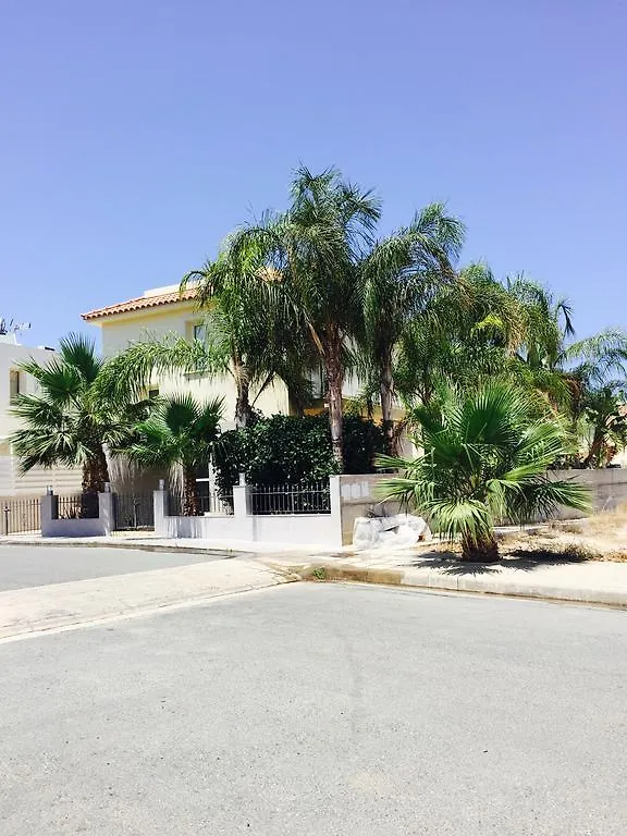 Amanda Villa Protaras